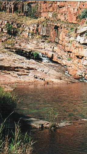 Cleanskin gorge 12.jpg - 84138 Bytes